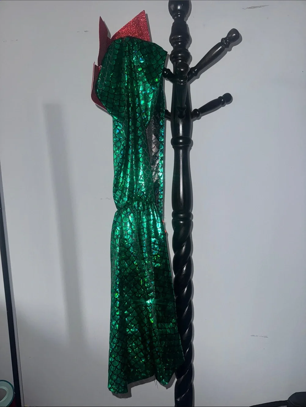 Halloween - Green Metallic Dragon Cape